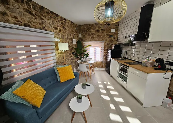 El Edén Casas Rurales con Piscina y Jacuzzi